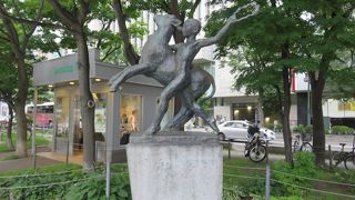 彫刻の第1号・・・