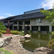 日本唯一の詩歌文学館