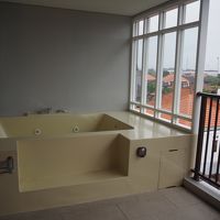 日中のジャグジー