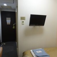 ベッドでテレビが楽しめる嬉しい壁掛けテレビ