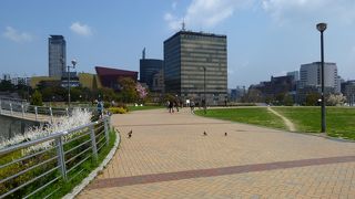 小倉市街地中心部の大きな公園