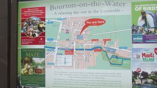 コッツウォルズの村の中ではもっとも大きな村で観光化されているという印象でした