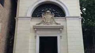 霊廟になっています