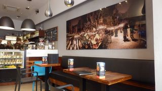 カフェ利用できるチョコレートショップ