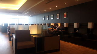 充電器がau非対応なのでご注意下さい