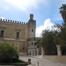 アックアヴィーヴァ城