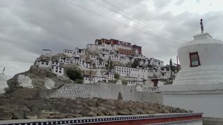 まるで要塞都市