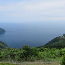 山頂公園からは日本海も見える