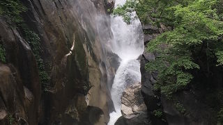 山梨の渓谷：昇仙峡