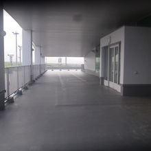 訪れる人も稀な展望デッキの様子