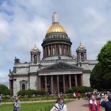 逆方向は聖イサアク大聖堂