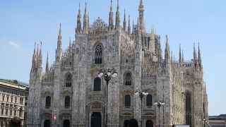 ２度目の訪問。前回訪問時は入場無料でしたが、今回は2ユーロ必要になっていました。