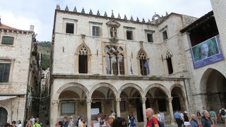 毎日開館、無料。