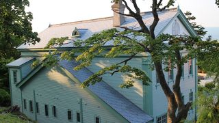 洋風木造2階建て