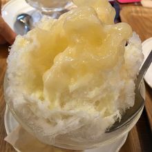 加納岩の桃 雪くま