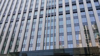 東京駅からすぐの鉄鋼ビル