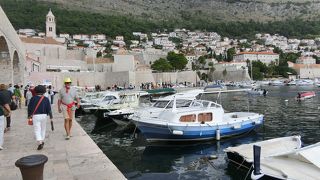 ここからボートクルージングに行きました