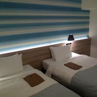 明るい色調の部屋