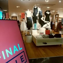 ファイナルセ ル By Chiba Chan Gapストア アクアシティお台場店 のクチコミ フォートラベル