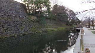 金沢城の昔からの唯一のお堀。