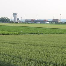 遠くから見た女満別空港