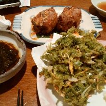アーサーの天ぷらとてびち、しっかり美味しい。