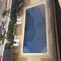 客室から見たプール