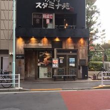 ガッツリ、ザ・焼き肉屋です。