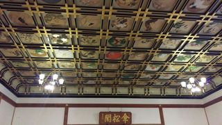 絵天井の間
