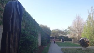 庭園のほうが面白い