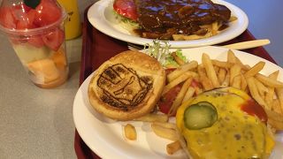 アイアンマンのハンバーガー