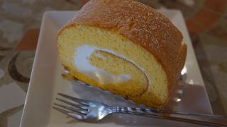 やっぱり看板商品はロールケーキでしょう