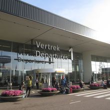 スキポール空港 (AMS)