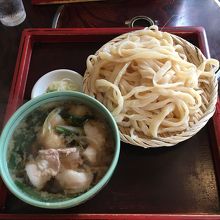 肉うどんつけ汁中盛り