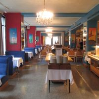 北向きですが、大きな窓があり開放的です