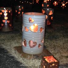 １つ１つかわいい模様の灯ろう