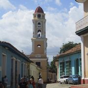 トリニダーの革命博物館の塔は、キューバの兌換ペソのＣＵＣ２５セントコインの図柄になっています。