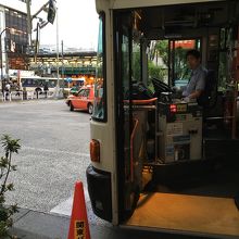 運転手さんにもご協力頂きました。