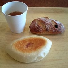 ２つで350円くらい。