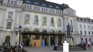 駅に隣接したホテルに宿泊