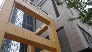 中州川端駅直結のビルです