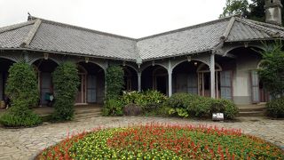 美しい洋館の数々