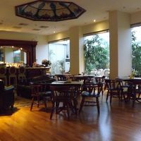 このダイニングルームで夕食をいただきました