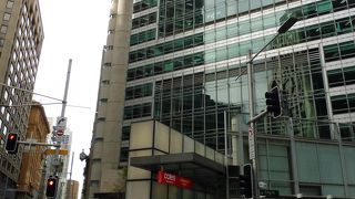 マーティンプレイスに最も近いスーパー