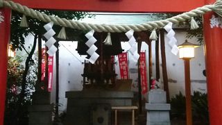日枝神社の境内にあります