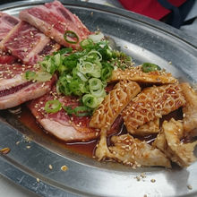 カルビとはちのす