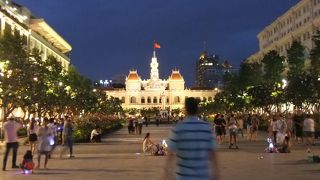 ベトナム人の憩いの場です