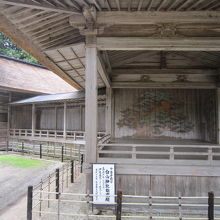 ４鏡板の松の絵