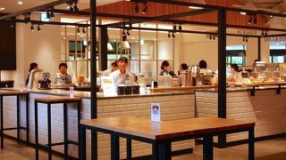 CAFEエリアはおしゃれ