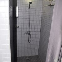 共用のシャワー